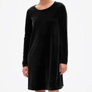GAP Long Sleeve Velvet Dress